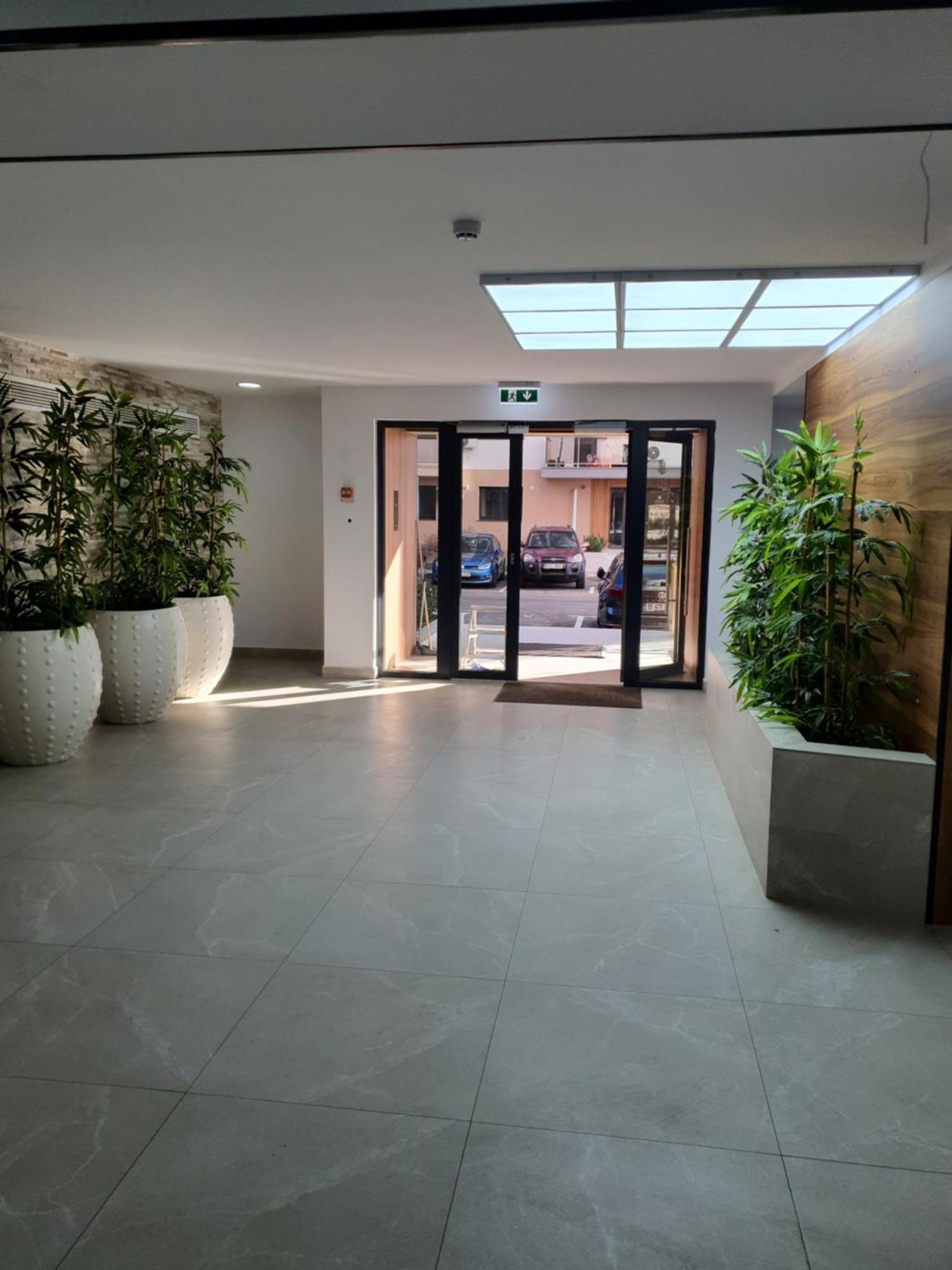 Premium Hils Brauner Studio Bucharest Exterior photo